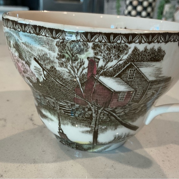 Vintage Johnson Bros Friendly Village Jumbo Oversized Cup/Saucer Good Condition - Picture 12 of 12